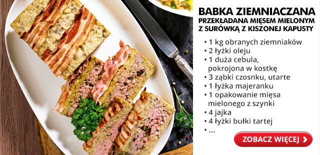 Babka ziemniaczana przekładana mielonym mięsem z surówką z kiszonej kapusty